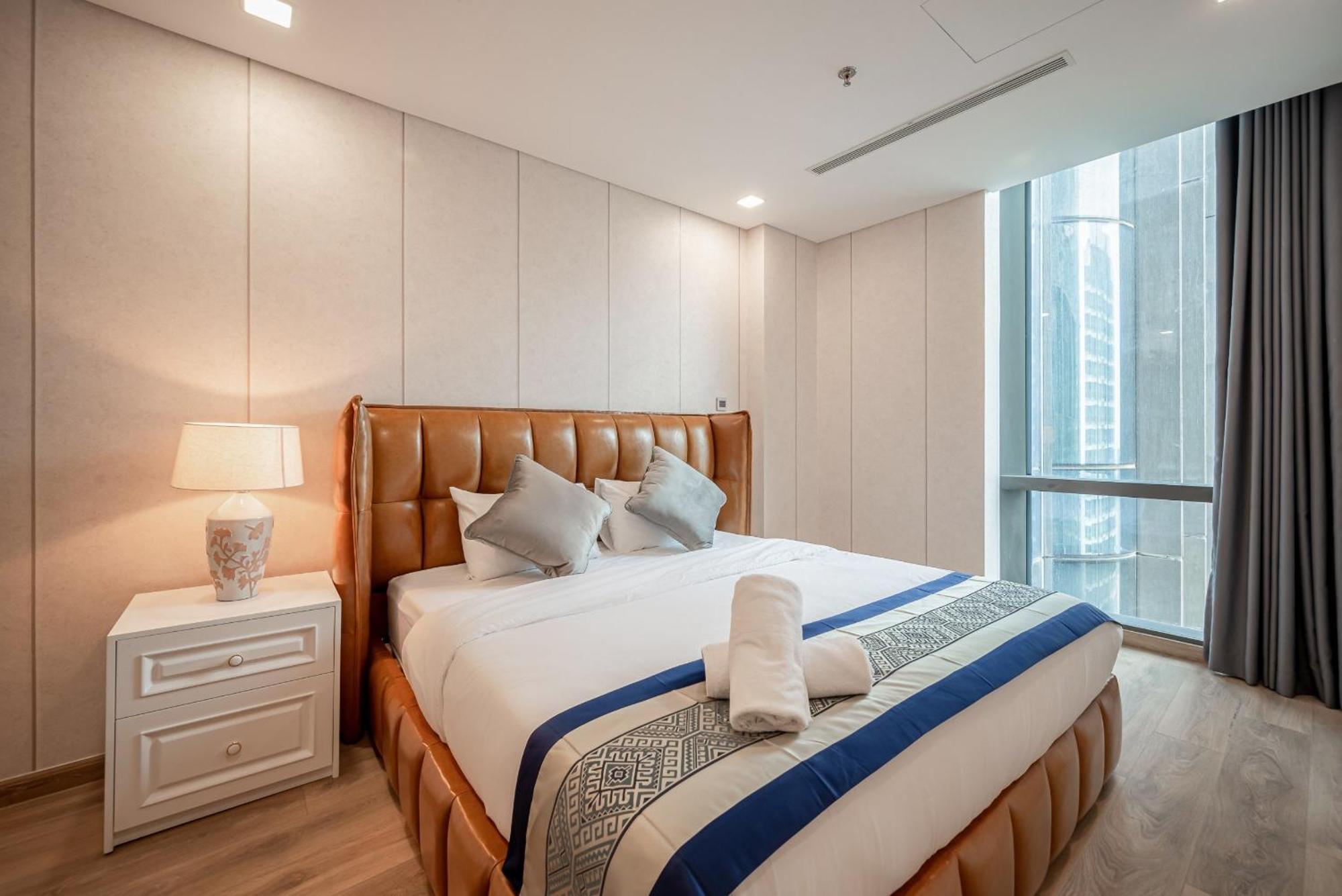 Landmark 81 And Vinhomes Riverside Residence ホーチミン市 エクステリア 写真